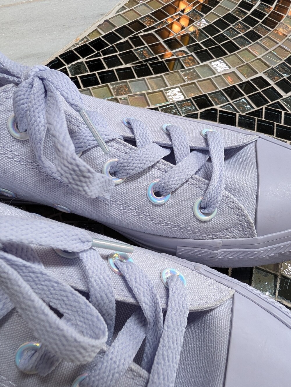 CONVERSE lavender canvas sneakers 6 - Picture 6 of 9
